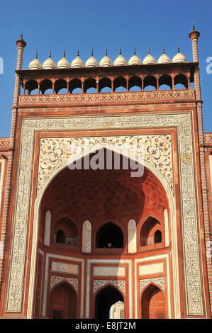 Taj Mahal's porte principale (darwaza). Banque D'Images