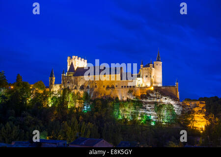 L'Alcazar, vision de nuit. Segovia, Castilla Leon, Espagne. Banque D'Images