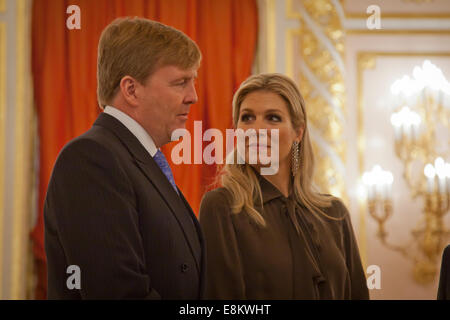 Roi néerlandais Willem-Alexander et son épouse la reine Maxima rencontrer le président russe Vladimir Poutine dans le Kremlin de Moscou. Banque D'Images