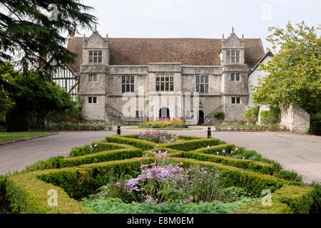 Le 16ème siècle, Palais de l'archevêque est maintenant utilisé comme bureau un registre de mariage dans la région de Maidstone, Kent, Angleterre, Royaume-Uni, Angleterre Banque D'Images