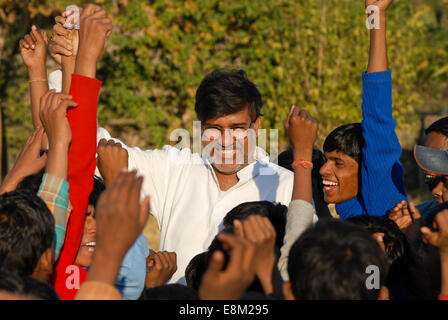 Inde Rajasthan, Bal ashram pour sauvé enfant travailleur, militant des droits de l'Kailash Satyarthi, fondateur et directeur de la SACCS BBA/ONG qui lutte pour les droits de l'enfant et contre le travail des enfants, il a reçu 2014 avec le prix Nobel de la paix , les images prises, Novembre 2006 Banque D'Images