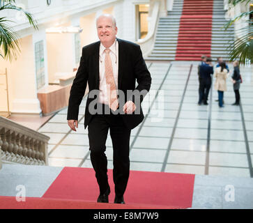 Berlin, Allemagne. 10 Oct, 2014. Ancien BER airport company Thomas chef technique Weyer arrive dans la Abgeordnetenhaus à Berlin, Allemagne, 10 octobre 2014. Il donne un témoignage de la BER comité d'enquête. Dpa : Crédit photo alliance/Alamy Live News Banque D'Images