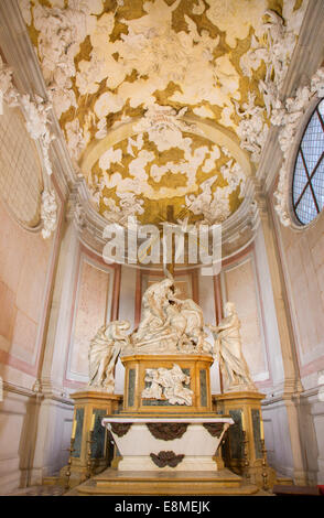 Padoue, Italie - septembre 8, 2014 : la chapelle de la Pietà par Filippo Parodi (1689) dans l'église Basilica di Santa Giustina. Banque D'Images