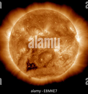 20 janvier 2013 - Image du Soleil dans l'extrême ultraviolet capture un sombre en forme de cœur trou coronal. Les trous coronaux sont ar Banque D'Images