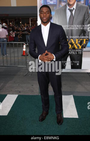 Projet de jour Los Angeles Première Mondiale au Regency Village Theatre comprend : Chadwick Boseman Où : Westwood, California, United States Quand : 07 Avr 2014 Banque D'Images