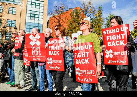 Protester contre l'austérité, Belfast, en Irlande du Nord Banque D'Images