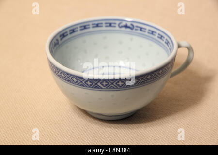 Oriental bleu blanc chine tasse Banque D'Images