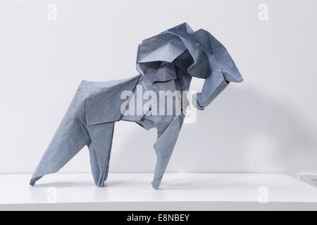 L'origami Caballo conçu et plié par Fabian Gomez Correa, Colombie-Britannique Banque D'Images