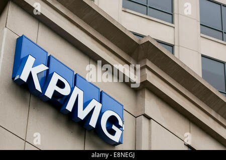 Un immeuble de bureaux occupé par le cabinet de services professionnels KPMG à McLean, Virginie, le 11 octobre 2014. Banque D'Images