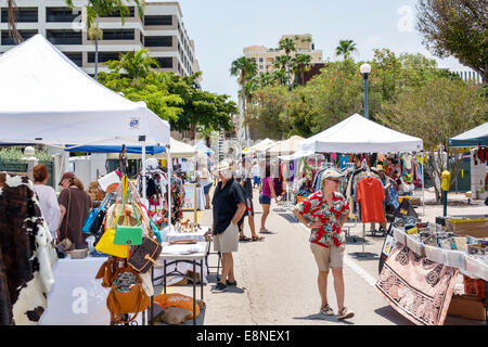 West Palm Beach Florida,Greenmarket,marché,communauté,brocante,agriculteurs,shopping shoppers magasins marché marchés achats vente,retai Banque D'Images