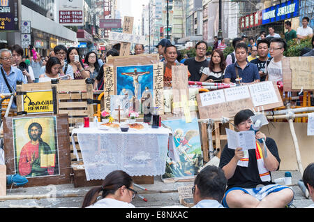 Hong Kong, 12 octobre 2014. Les gens continuent à occuper Mongkok, comme l'un de la zone occupée à Hong Kong. Credit : kmt rf/Alamy Live News Banque D'Images