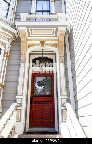 Porte d'une maison de ville de Lower Pacific Heights, à San Francisco, Californie Banque D'Images