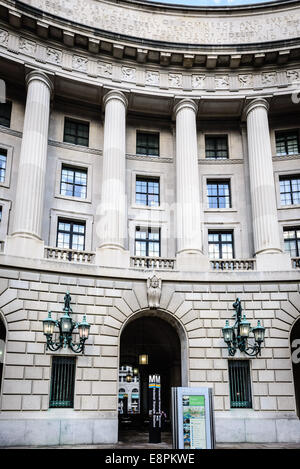 William Jefferson Clinton Federal Building (anciennement Ariel Rios Building), Federal Triangle, Washington DC Banque D'Images