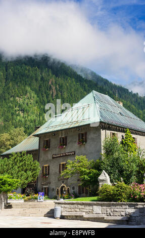 Maison de la montagne le QG de la Guilde des guides de montagne à Chamonix, Alpes, France, Europe Banque D'Images