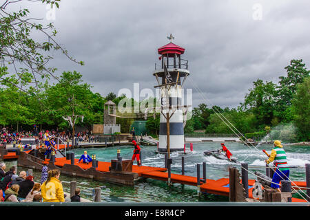 Squelette de pirates Bay - Stunt Show, Legoland Windsor Resort, Windsor, Berkshire, Angleterre, Royaume-Uni. Banque D'Images