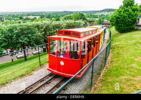 Hill train à Legoland Windsor Resort, Windsor, London, Angleterre, Royaume-Uni. Banque D'Images