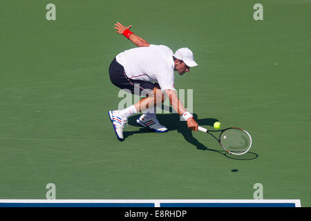 La grande favorite et n°1 mondial Novak Djokovic (SRB) a été battu par Kei Nishikori (JPN) Demi-finale chez les hommes. Banque D'Images