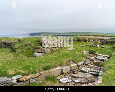 Brough de Birsay avec les ruines d'un établissement Viking et Picte, îles du nord historique, îles Orcades, en Écosse. Banque D'Images