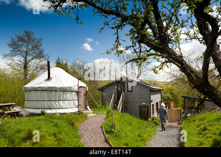 Royaume-uni, Angleterre, Devon, East Yarde, Yarde Verger yourte et bunkhouse Banque D'Images