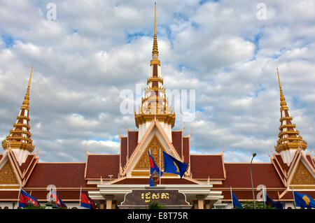 Bâtiment de l'Assemblée nationale, siège du parlement du Cambodge, Phnom Penh, Cambodge Banque D'Images