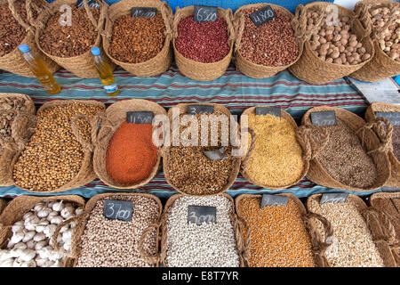 Épices, céréales, marché, bazar, Djerba, Tunisie Banque D'Images