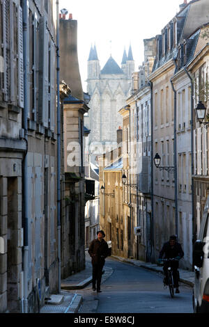 Rue étroite, Poitiers, Vienne, Poitou-Charentes, France Banque D'Images