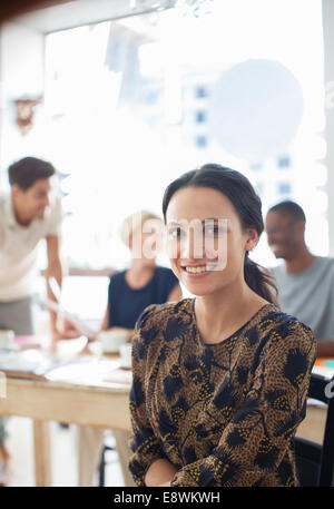 Businesswoman sitting in cafe Banque D'Images