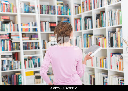 Sélection Femme à partir de Library Banque D'Images