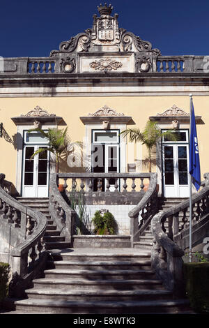 Historique La Quinta das Lagrimas Hotel dispose d'un élégant escalier-l'ancien palais, le bâtiment principal date du 14e siècle, Coimbra, Portugal Banque D'Images