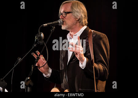 Borgomanero, Italie. 14 octobre, 2014. L'American roots rock band DELTA MOON effectue live au Teatro Rosmini Crédit : Rodolfo Sassano/Alamy Live News Banque D'Images