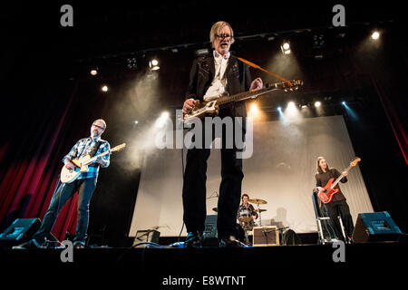 Borgomanero, Italie. 14 octobre, 2014. L'American roots rock band DELTA MOON effectue live au Teatro Rosmini Crédit : Rodolfo Sassano/Alamy Live News Banque D'Images