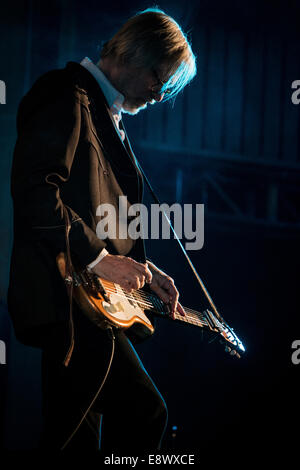 Borgomanero, Italie. 14 octobre, 2014. L'American roots rock band DELTA MOON effectue live au Teatro Rosmini Crédit : Rodolfo Sassano/Alamy Live News Banque D'Images