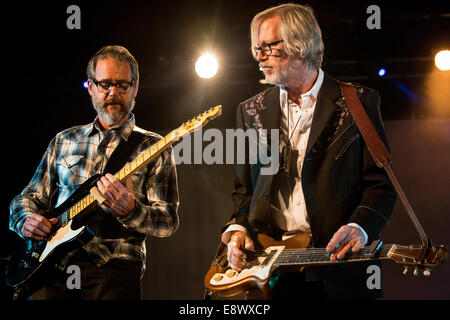 Borgomanero, Italie. 14 octobre, 2014. L'American roots rock band DELTA MOON effectue live au Teatro Rosmini Crédit : Rodolfo Sassano/Alamy Live News Banque D'Images