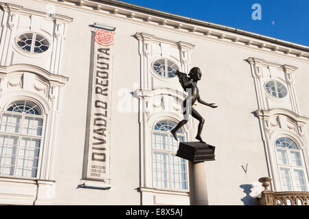 Reduta théâtre et statue. Brno, République Tchèque Banque D'Images