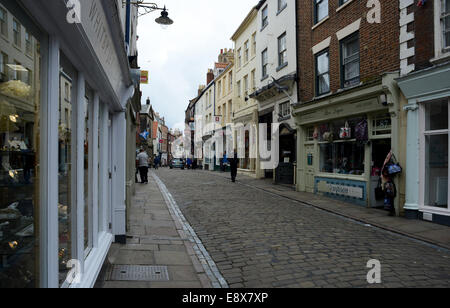 Whitby - Rue de l'Église Banque D'Images