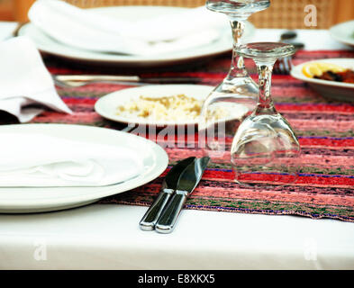 Table pour le dîner Banque D'Images