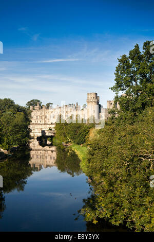 Royaume-uni, Angleterre, Warwickshire, Warwick, château au-dessus de la rivière Avon, Pont du Château Banque D'Images