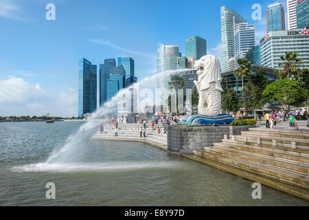 Le Merlion, symbole de la ville, à Singapour, en Asie Banque D'Images