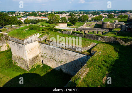 France, Blaye. La Citadelle de Blaye à l'estuaire de la Gironde. Banque D'Images