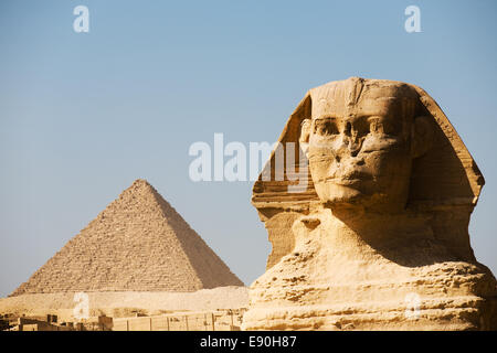 Grand Sphinx tête libre Menkaourê Pyramid Banque D'Images