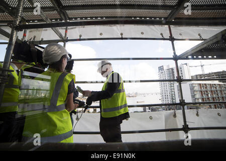 Londres, Royaume-Uni. 17 Oct, 2014. Maire Boris Johnson visites nouveau quartier de Greenwich 2014 © Guy Josse/Alamy vivre Banque D'Images