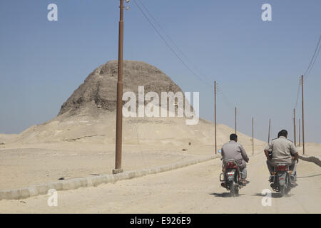 La pyramide du pharaon Sésostris II à Lahun en Égypte. Aussi connu comme Sesostris II ou Senwosret II. Banque D'Images