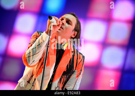 BARCELONA - 29 MAI : Arcade Fire (groupe de rock indépendant basé à Montréal, Québec, Canada) effectue par Heineken Primavera Sound 2014. Banque D'Images