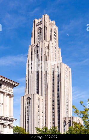 Cathedral of Learning à Pittsburgh Banque D'Images