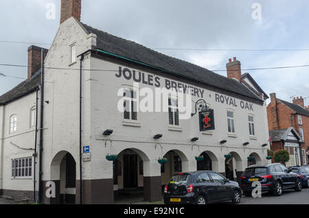 La Royal Oak house public dans la ville de Staffordshire Eccleshall Banque D'Images