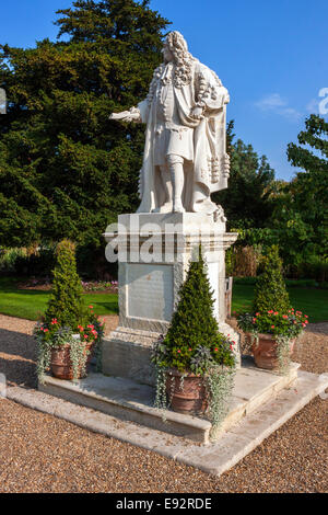 Statue de Sir Hans Sloane, Chelsea Physic Garden, Londres Banque D'Images