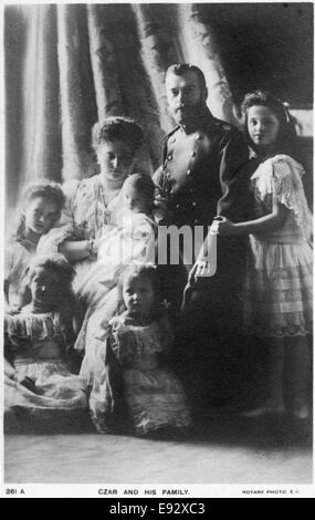 La famille Romanov impériale russe, Nicolas II et Alexandra avec enfants, Portrait, vers 1905 Banque D'Images