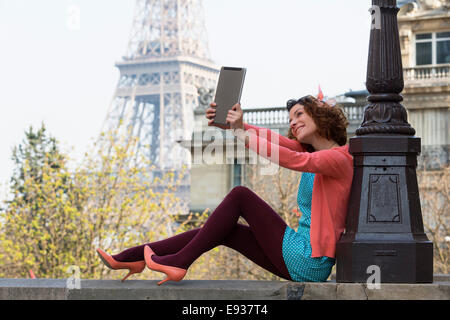 Portrait de femme à Paris Banque D'Images