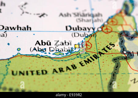 Close up de la carte d'Abu Dhabi, capitale des Emirats Arabes Unis Banque D'Images