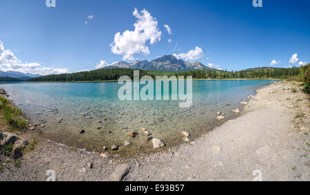 Sommaire des Patricia Lake à Jasper au Canada Banque D'Images